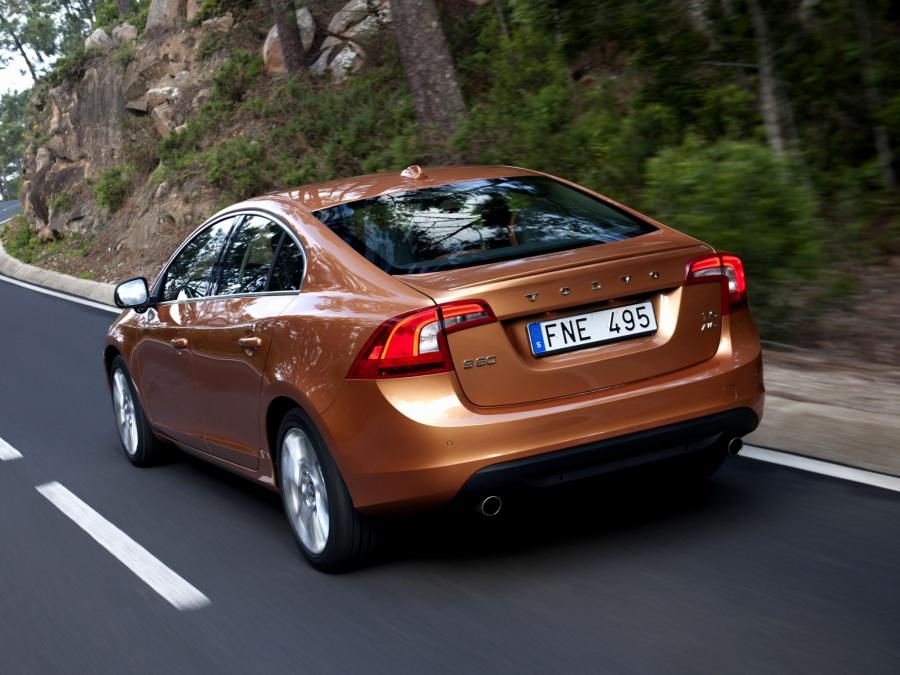  Volvo S60 T6 2010 года  (фото 10 из 11)